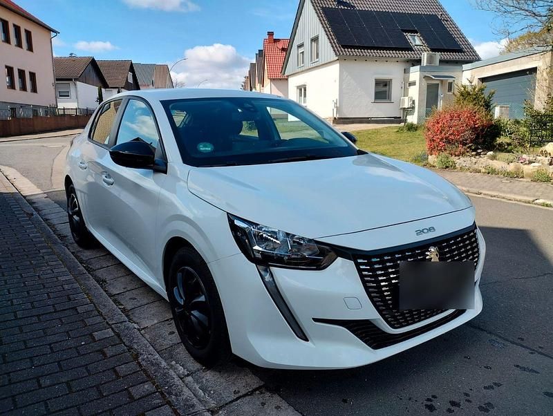 Gebraucht Peugeot 208 75 PS (55 kW) 2023 Weiß Kleinwagen