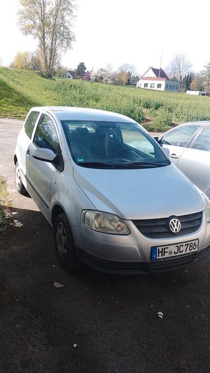 Second-hand VW Fox 75 CP (55 kW) 2008 Argintiu Hatchback