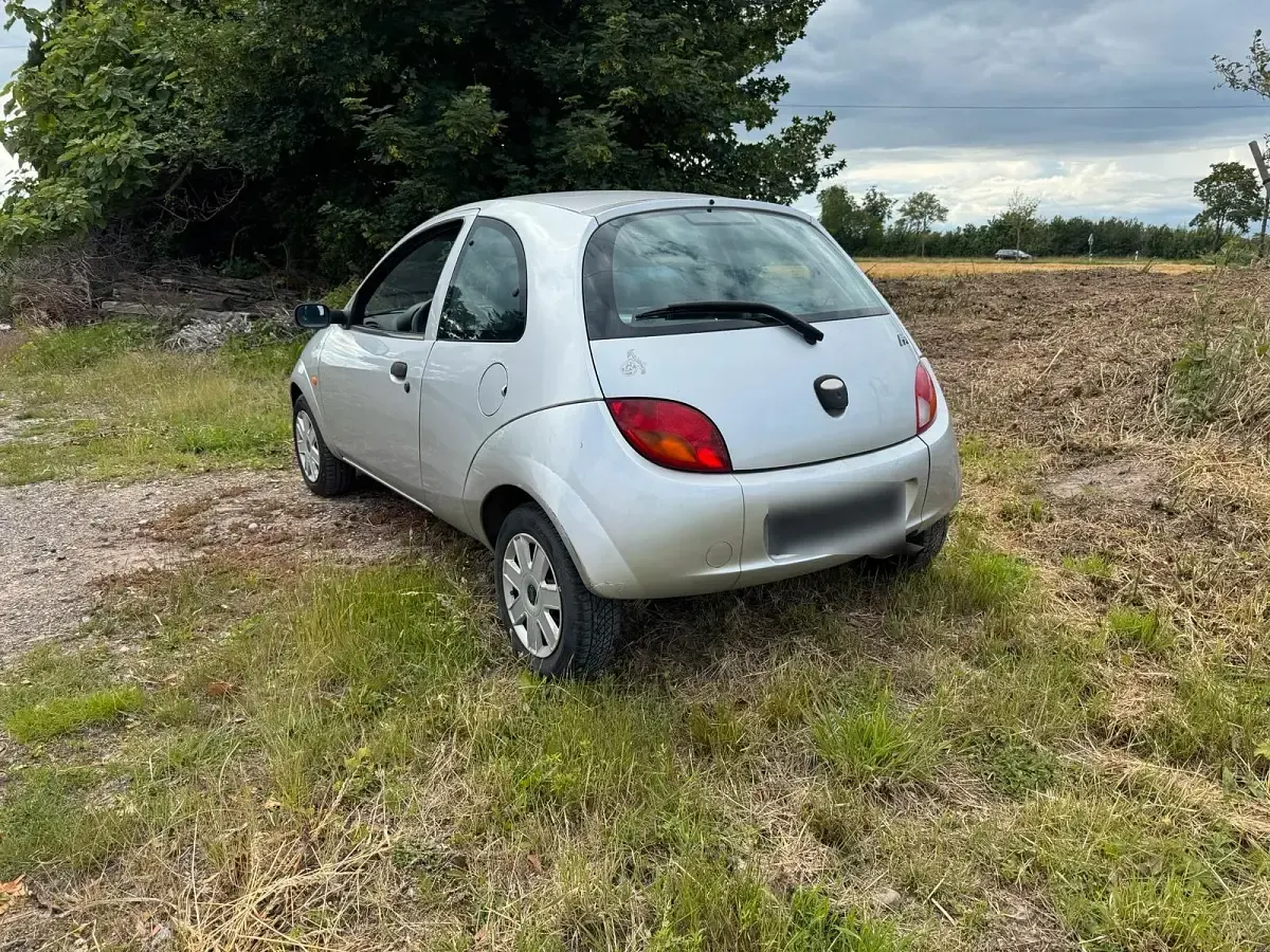 Gebraucht Ford Ka 60 PS (44 kW) 2006 Silber Kleinwagen