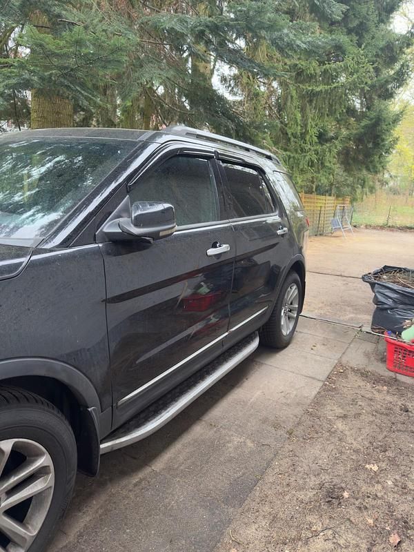 Second-hand Ford Explorer 240 CP (176 kW) 2013 Negru SUV