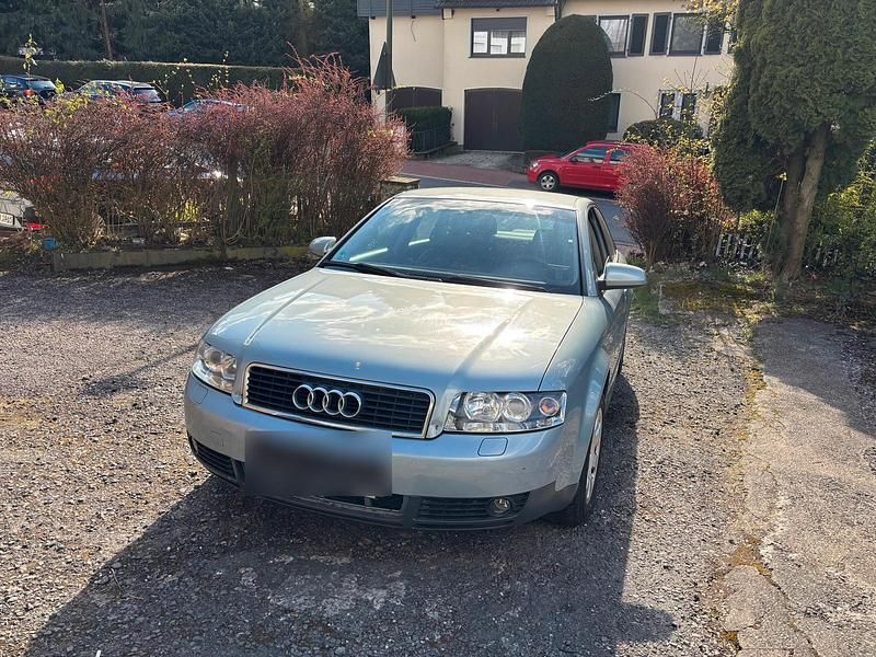 Gebraucht Audi A4 131 PS (96 kW) 2001 Blau Limousine