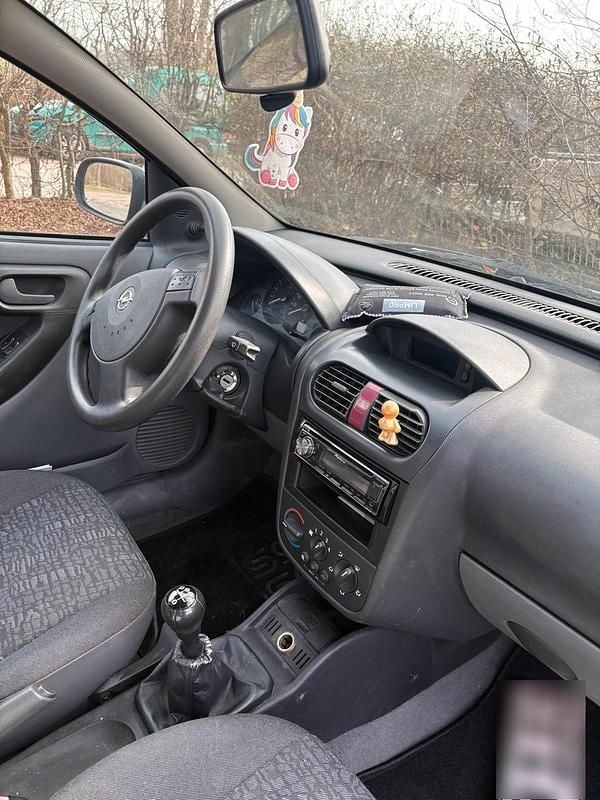 Gebraucht Opel Corsa 60 PS (44 kW) 2001 Silber Kleinwagen