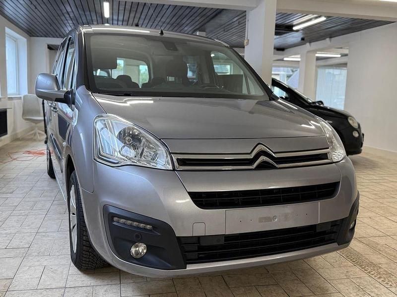 Gebraucht Citroën Berlingo SELECTION 99 PS (72 kW) 2016 Grau Van / Kleinbus