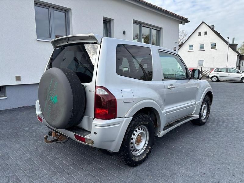 Gebraucht Mitsubishi Pajero Elegance 160 PS (117 kW) 2003 Silber SUV