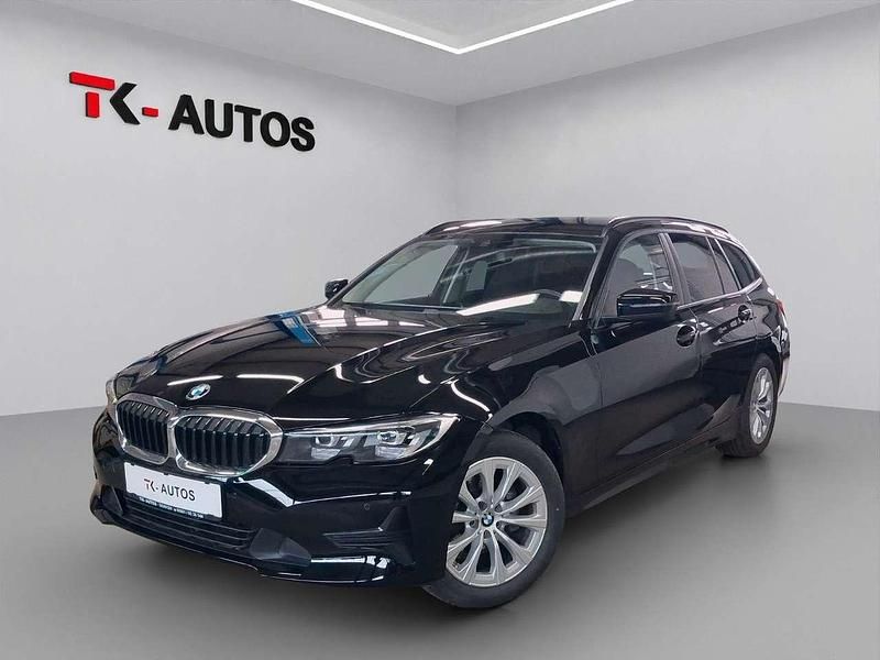 Gebraucht BMW 318 Advantage 150 PS (110 kW) 2022 Schwarz ii/bonnet fluid black Kombi