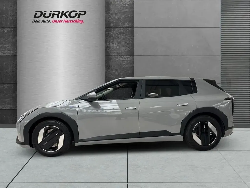Neu Kia EV4 Earth 150 kW (204 PS) 2026 Grau Limousine