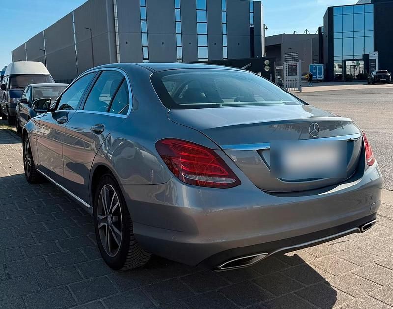 Gebraucht Mercedes C400 333 PS (244 kW) 2015 Silber Limousine