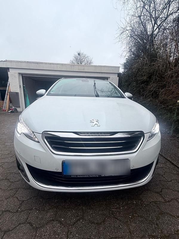 Gebraucht Peugeot 308 150 PS (110 kW) 2017 Weiß Kombi