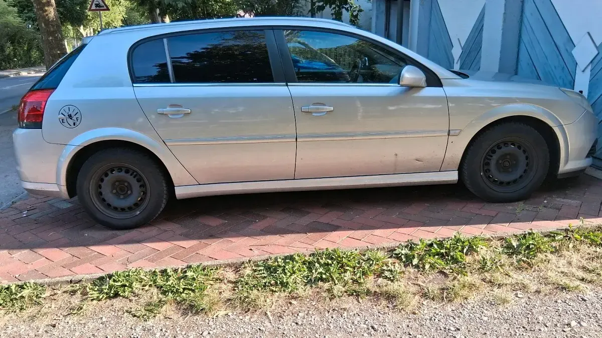 Gebraucht Opel Signum 155 PS (114 kW) 2006 Silber Kleinwagen