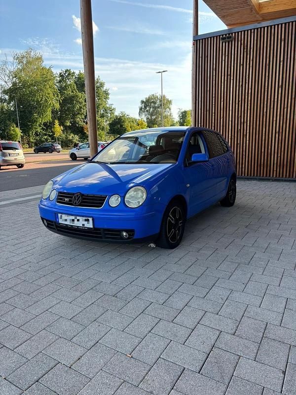 Blau Gebraucht 2003 VW Polo Kleinwagen | 1.500 € - Bild 1/4