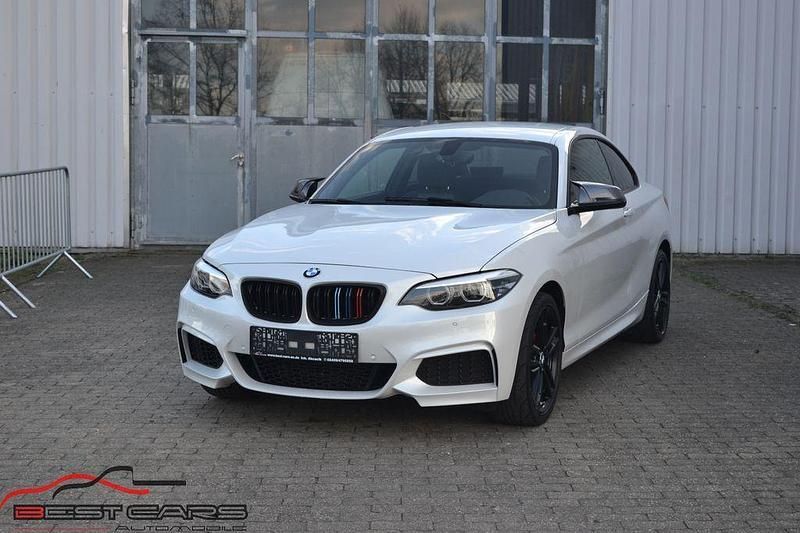 Weiß Gebraucht 2019 BMW 218 M Sport Coupé | 18.950 € (Guter Preis) - Bild 1/4