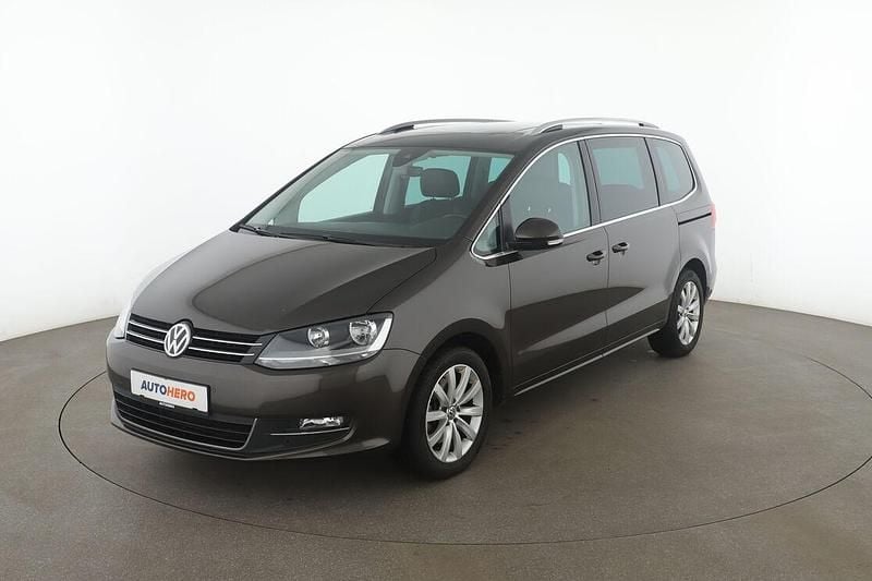 Gebraucht VW Sharan Highline 150 PS (110 kW) 2019 Braun Van / Kleinbus