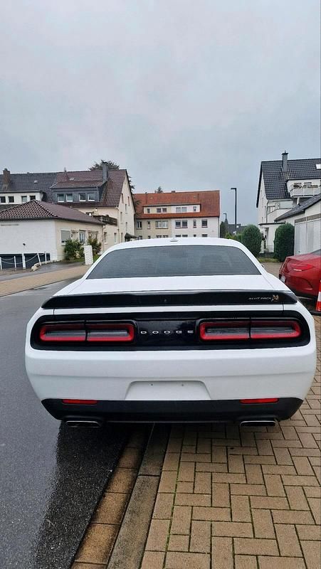 Gebraucht Dodge Challenger 492 PS (361 kW) 2020 Weiß Coupé