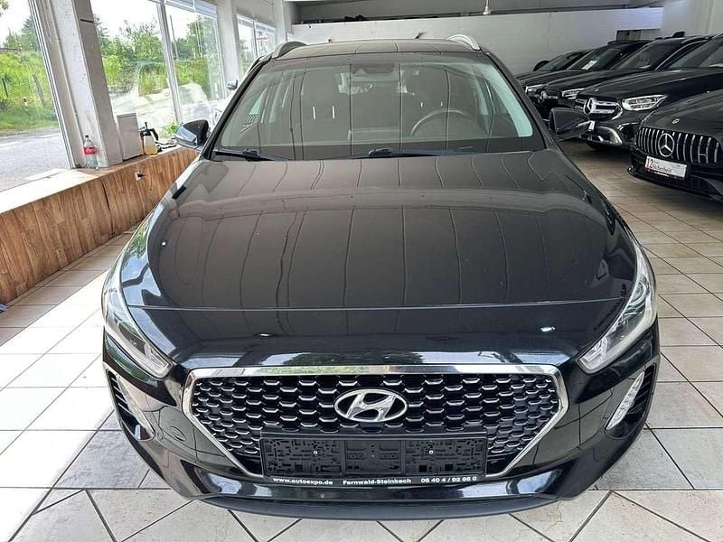 Schwarz Gebraucht 2018 Hyundai i30 Kombi | 9.400 € (Guter Preis) - Bild 1/4