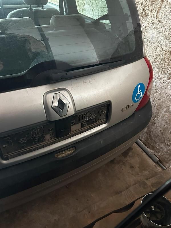 Gebraucht Renault Clio II Campus 58 PS (42 kW) 2005 Grau Kleinwagen