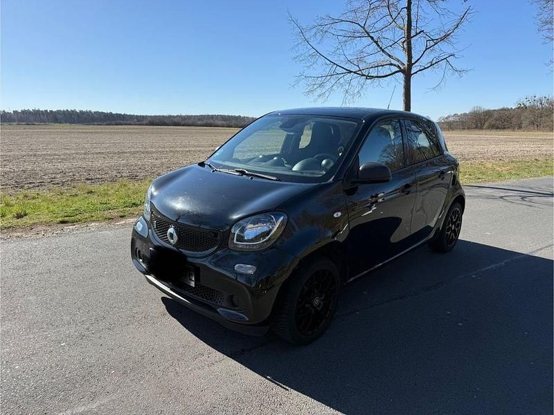 Schwarz Gebraucht 2019 Smart ForFour Electric Drive Kleinwagen | 8.490 € (Guter Preis) - Bild 1/4