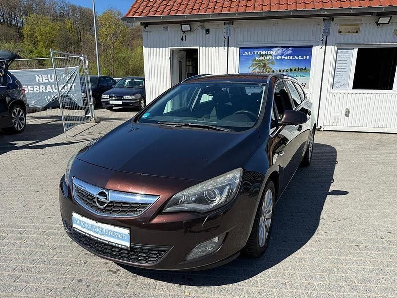 Gebraucht Opel Astra Innovation 165 PS (121 kW) 2012 Braun Kombi