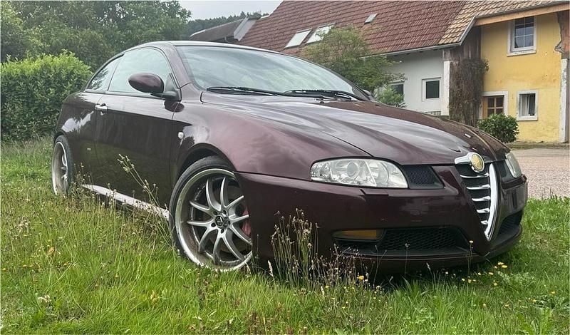 Gebraucht 2004 Alfa Romeo GT Coupé | 7.500 € (Fairer Preis) - Bild 1/4