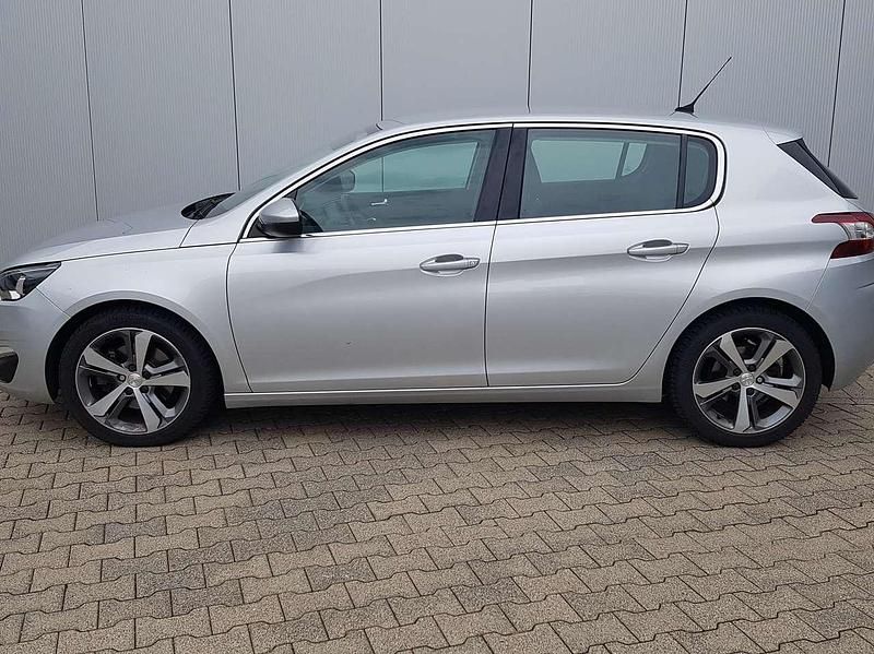Gebraucht Peugeot 308 Allure 156 PS (114 kW) 2014 Grau Limousine