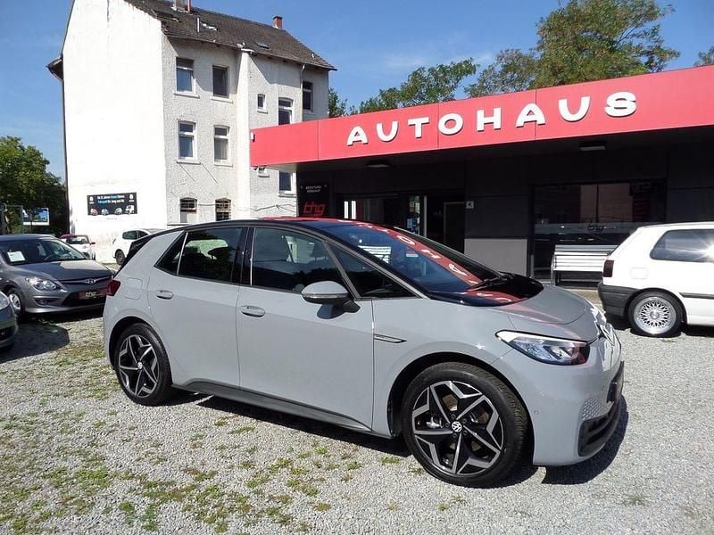 Grau Gebraucht 2023 VW ID.3 Pro Performance Kleinwagen | 22.500 € (Superpreis) - Bild 1/4