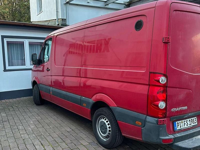 Gebraucht VW Crafter 109 PS (80 kW) 2016 Rot Van