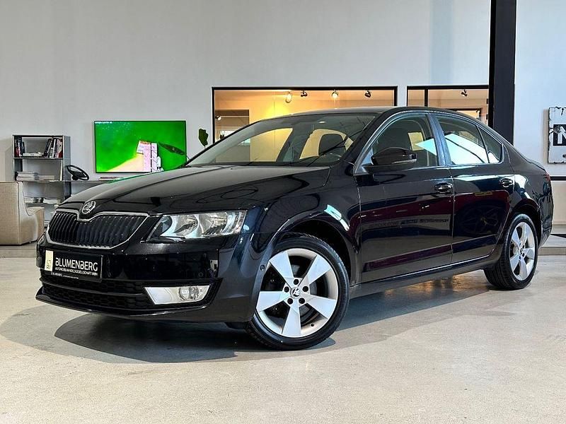 Schwarz Gebraucht 2013 Skoda Octavia Ambition Limousine | 6.980 € (Fairer Preis) - Bild 1/4