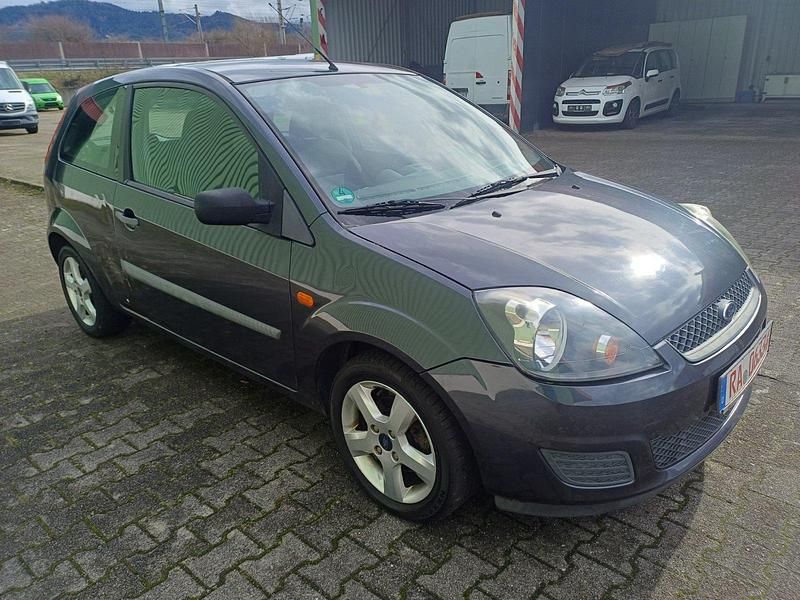 Gebraucht Ford Fiesta 70 PS (51 kW) 2006 Grau Kleinwagen