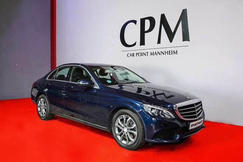 Blau Gebraucht 2016 Mercedes C220 Avantgarde Limousine | 18.450 € (Fairer Preis) - Bild 1/4