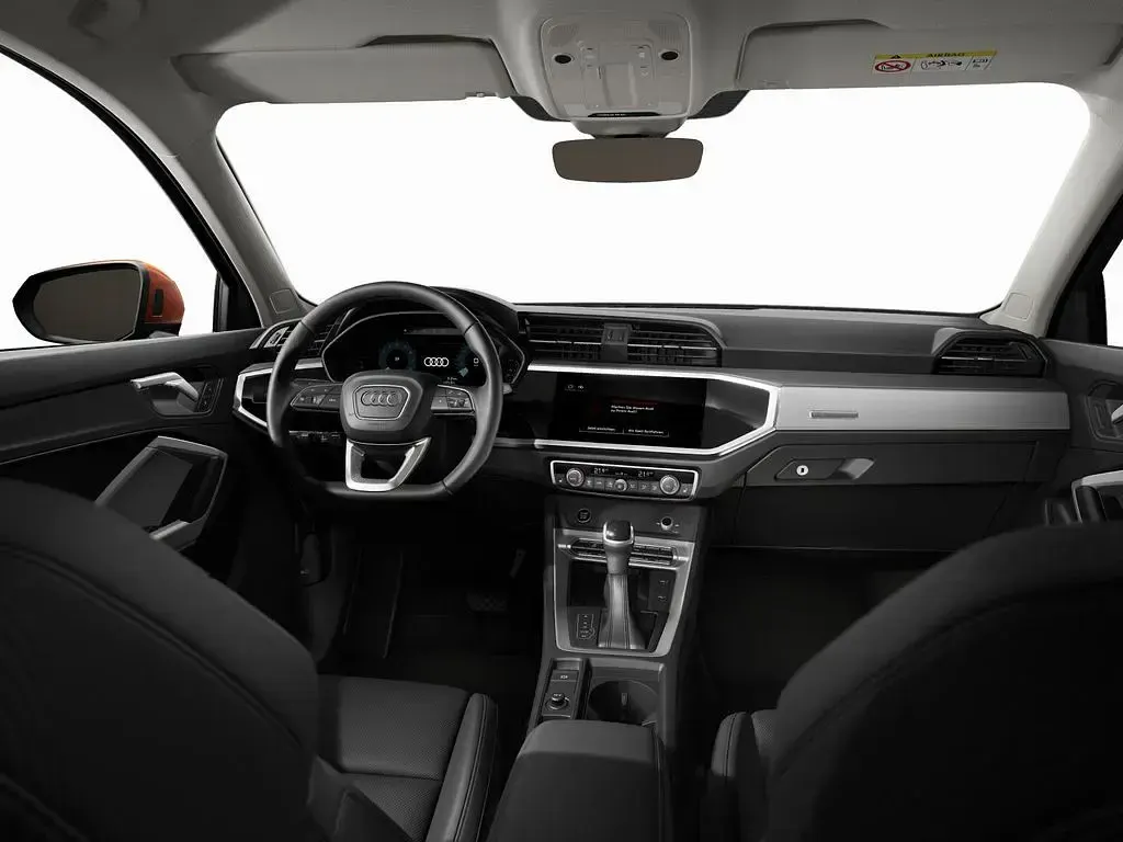 Gebraucht Audi Q3 Comfort 150 PS (110 kW) 2025 Pulsorange SUV