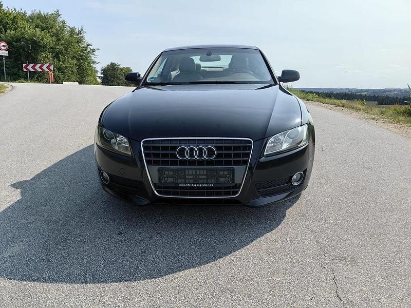Schwarz Gebraucht 2011 Audi A5 Coupé | 5.950 € (Superpreis) - Bild 1/4