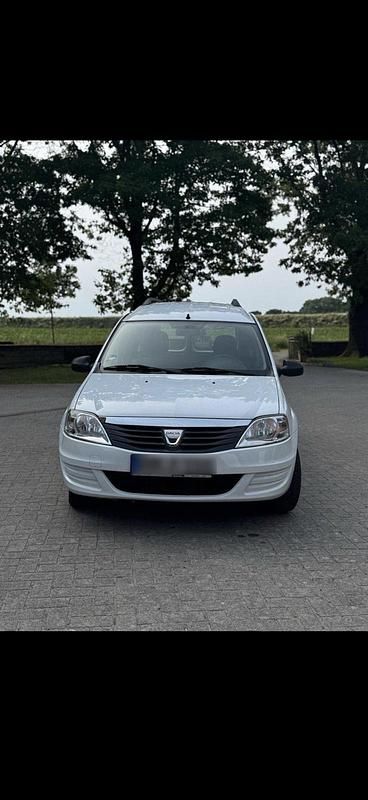 Weiß Gebraucht 2009 Dacia Logan Kombi | 2.100 € (Fairer Preis) - Bild 1/4