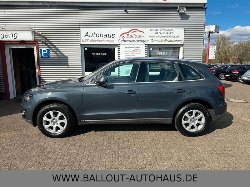 Grau Gebraucht 2011 Audi Q5 Design SUV | 13.950 € (Fairer Preis) - Bild 1/2
