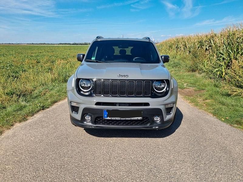 Grau Gebraucht 2021 Jeep Renegade 80th Anniversary SUV | 19.999 € (Fairer Preis) - Bild 1/4