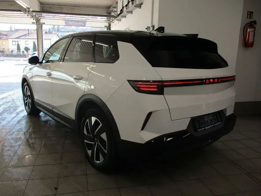 Gebraucht Opel Grandland X 145 PS (106 kW) 2025 Weiß/dach schwarz SUV