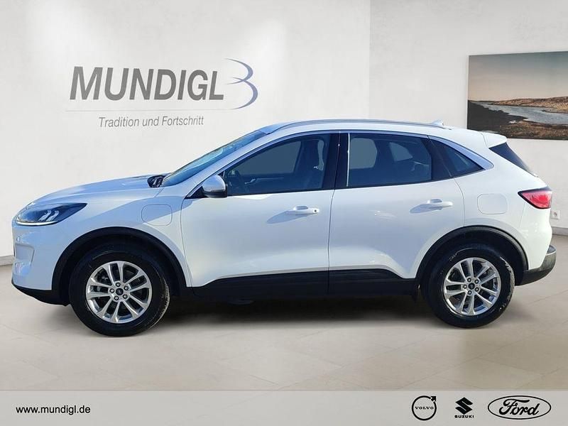 Gebraucht Ford Kuga Titanium 152 PS (111 kW) 2022 Weiss SUV