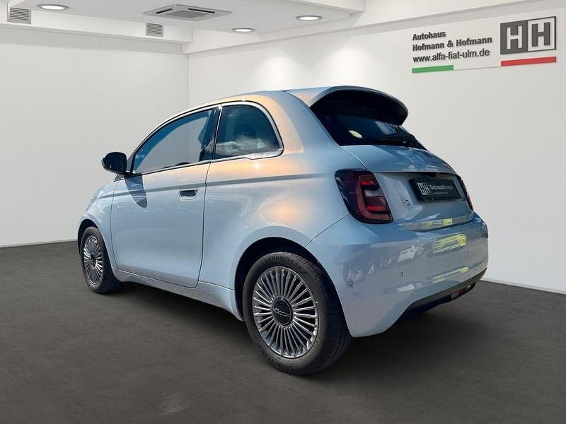 Gebraucht Fiat 500e 86 kW (118 PS) 2023 Blau Limousine
