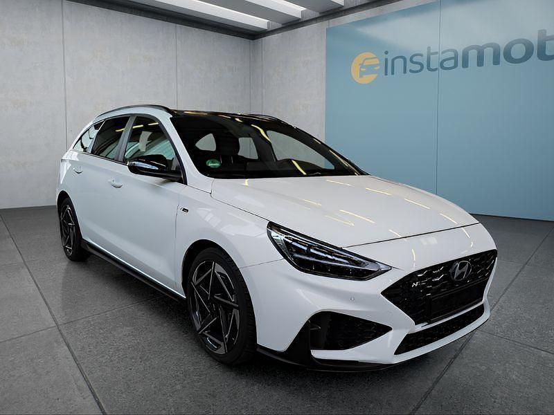 Gebraucht Hyundai i30 140 PS (102 kW) 2025 Weiß Kleinwagen