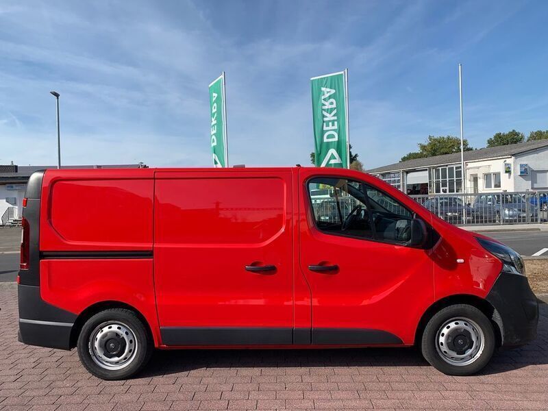 Rot Gebraucht 2018 Opel Vivaro Van | 18.999 € (Superpreis) - Bild 1/4