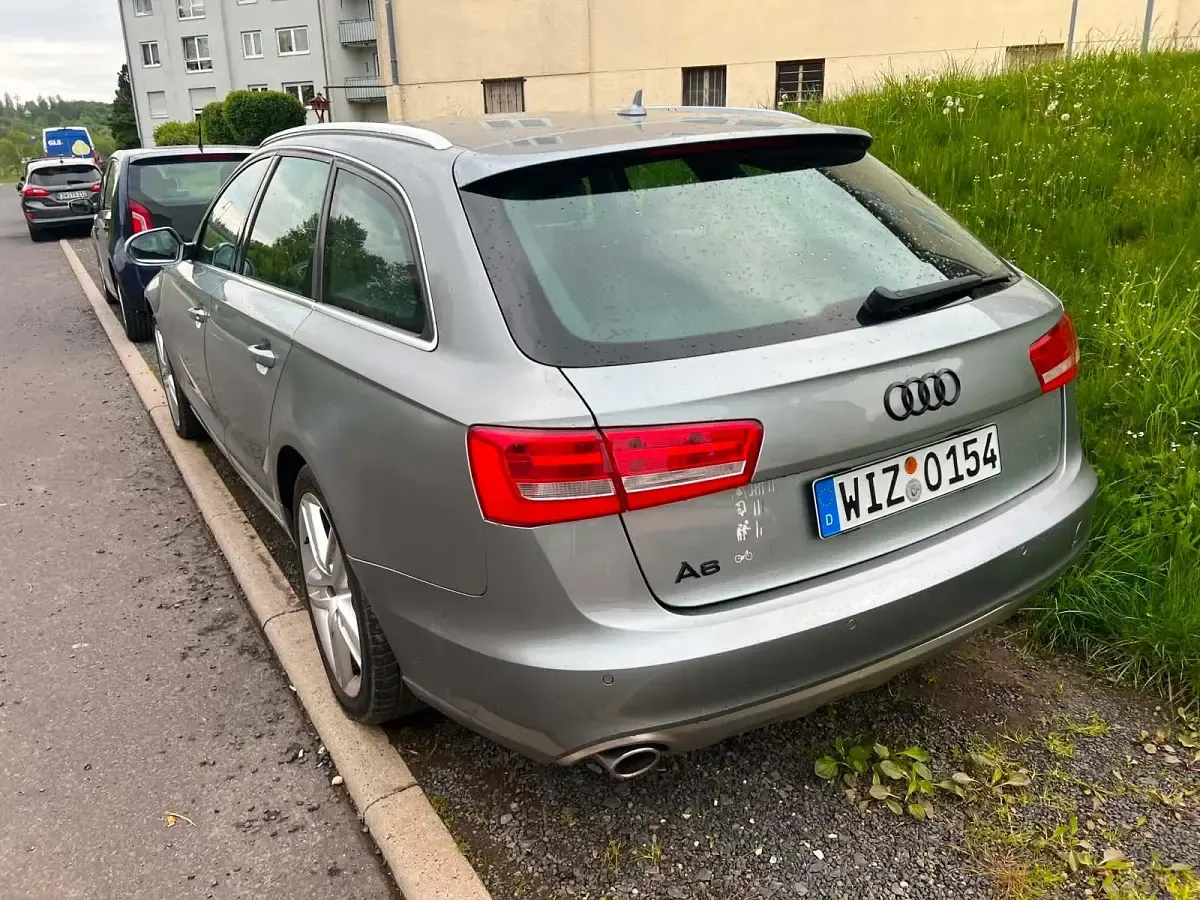 Gebraucht Audi A6 205 PS (150 kW) 2011 Grau Kombi