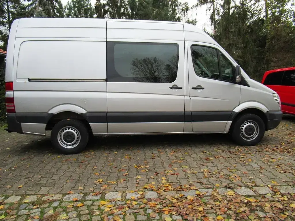 Używany Mercedes Sprinter 163 KM (119 kW) 2013 Srebrny Van