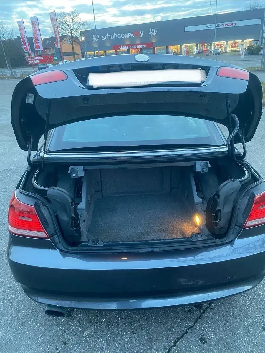 Gebraucht BMW 320 Cabriolet 170 PS (125 kW) 2007 Schwarz Cabrio