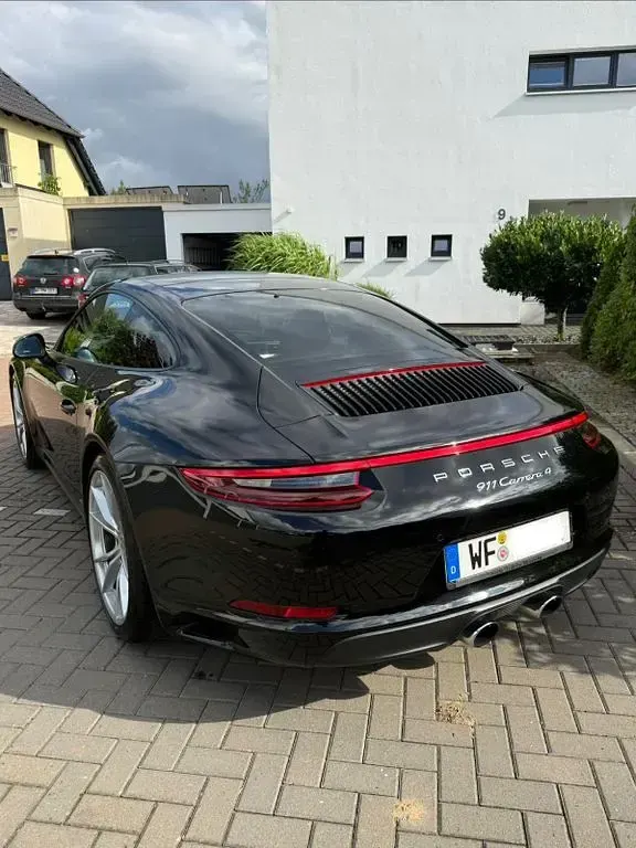 Gebraucht Porsche 911 Carrera 370 PS (272 kW) 2018 Schwarz Coupé
