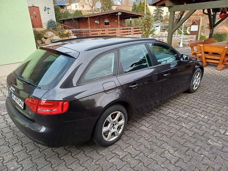 Gebraucht Audi A4 Ambiente 170 PS (125 kW) 2010 Schwarz Kombi
