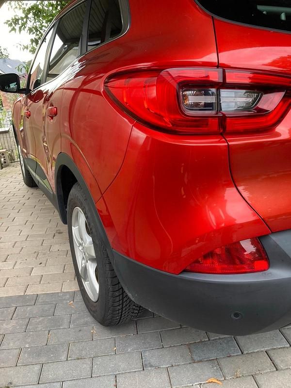 Gebraucht Renault Kadjar 131 PS (96 kW) 2016 Rot SUV