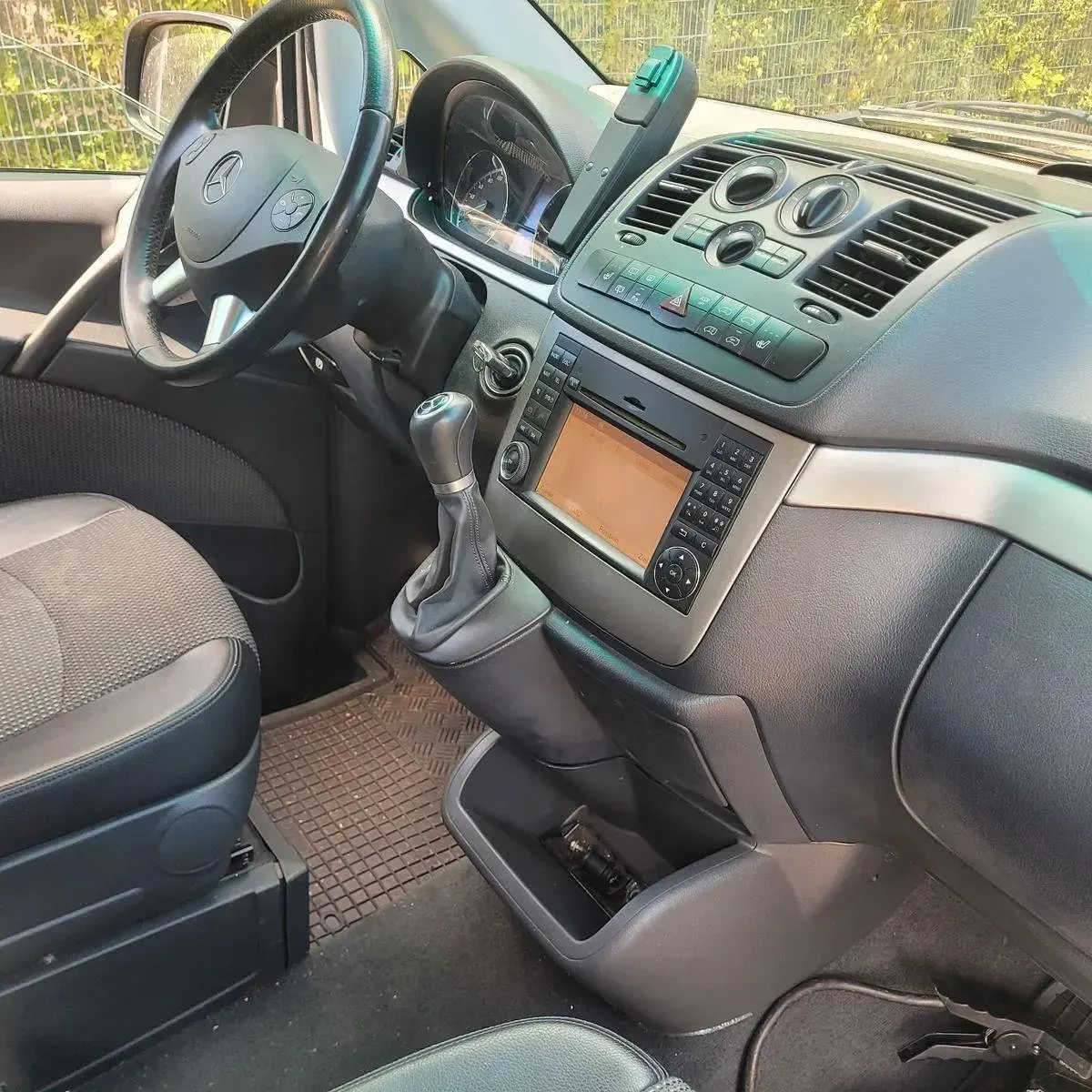 Gebraucht Mercedes Viano 224 PS (164 kW) 2011 Schwarz Van / Kleinbus