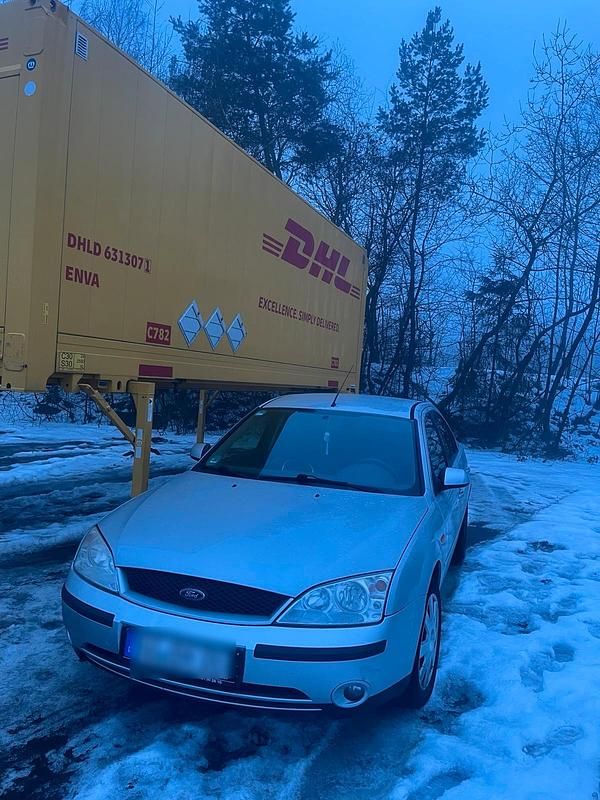 Gebraucht Ford Mondeo 110 PS (80 kW) 2001 Limousine