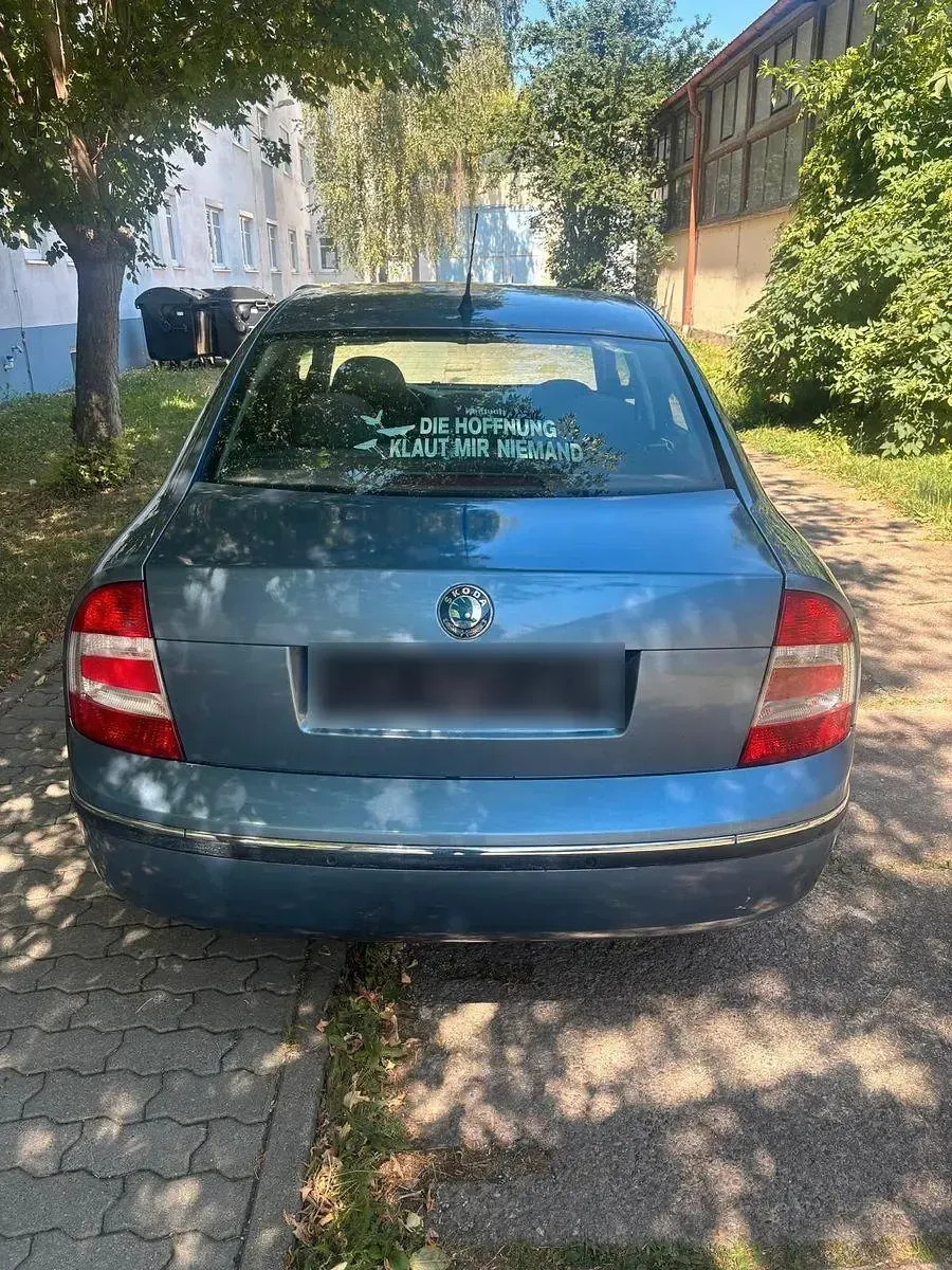 Gebraucht Skoda Superb 150 PS (110 kW) 2007 Grau Limousine