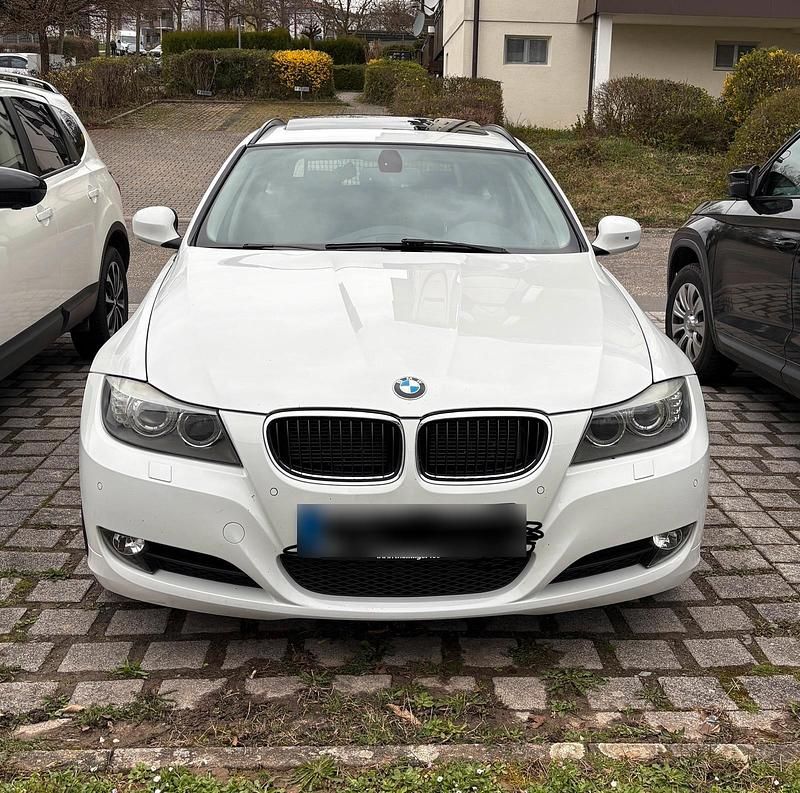 Gebraucht BMW 318 143 PS (105 kW) 2012 Weiß Limousine