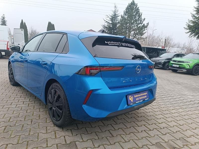 Gebraucht Opel Astra 110 PS (80 kW) 2024 Blau Limousine