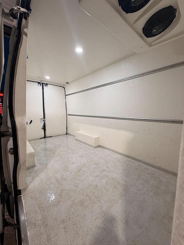 Gebraucht Iveco Daily 2018 Weiß Limousine